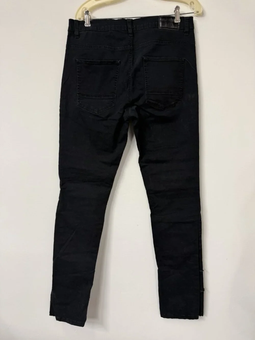 Southpole Men's 32x33 Black Denim Cotton Raw Hem Pockets Skinny Legs Jeans Pants